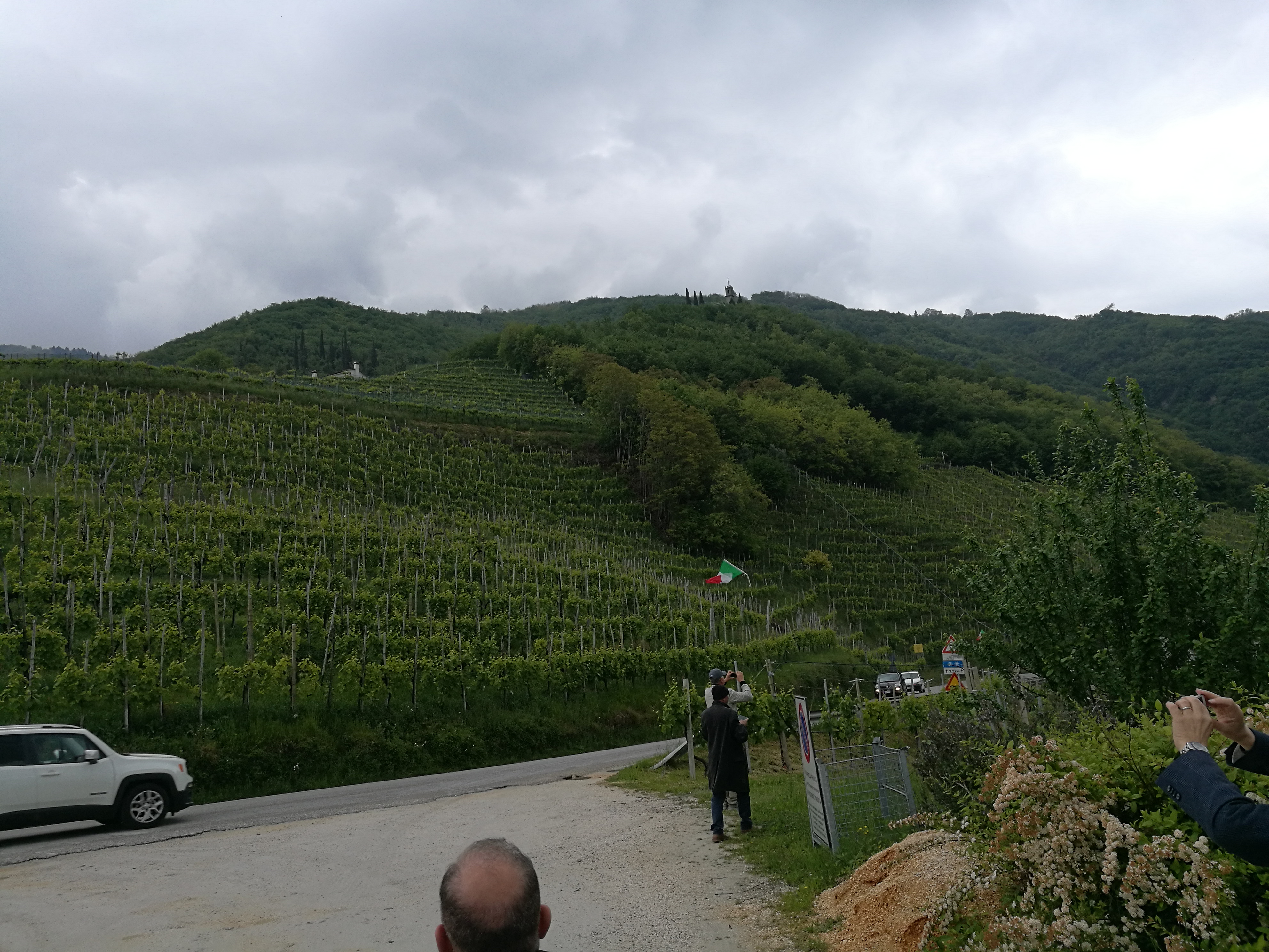 04/05/2017 - Strada del Prosecco e visita guidata presso la Cantina Ca’ Salina di Valdobbiadene (storia del Prosecco e degustazione dei vini)